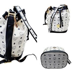 💎✨Authentic✨💎MCM Shoulder bag White